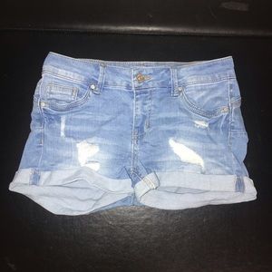 Rolled Denim shorts